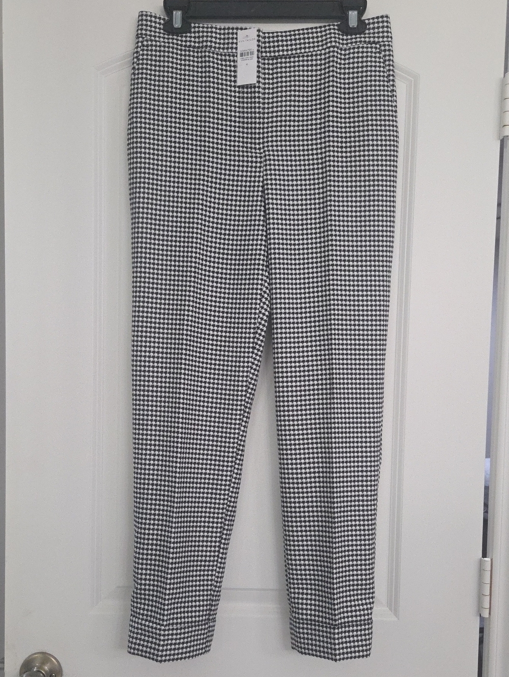 NWT Black And White Dress Pants By Ann Taylor. Sz 4, Classic, Perfect Condition!